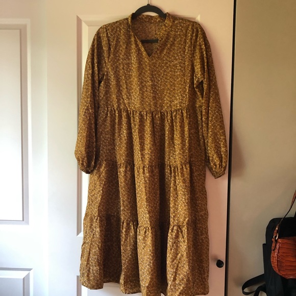 Midi Flowered Smock Dress - Picture 2 of 2